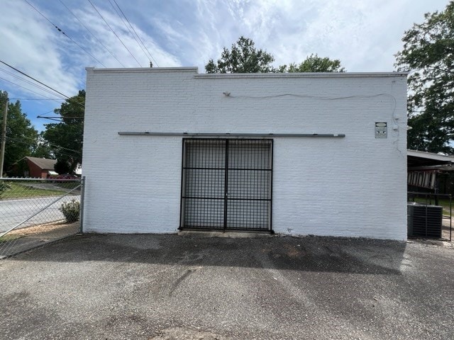 3609 Hamilton Rd, Columbus, GA 31904 - view of garage