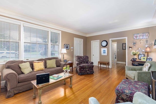 1811 Park Dr, Columbus, GA 31906 - living area featuring crown molding and light wood-style flooring