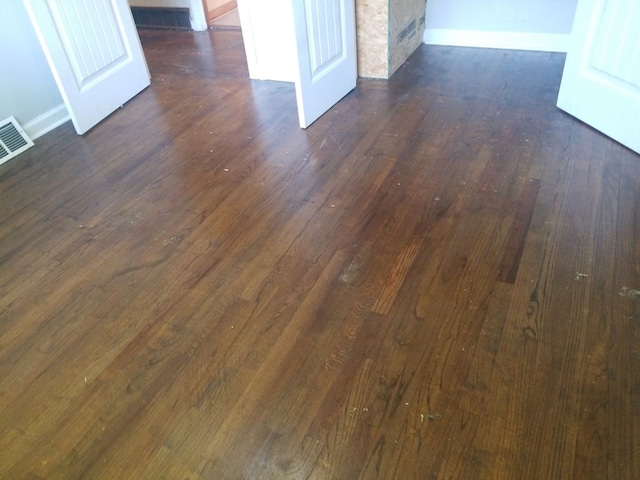 interior details featuring hardwood / wood-style floors