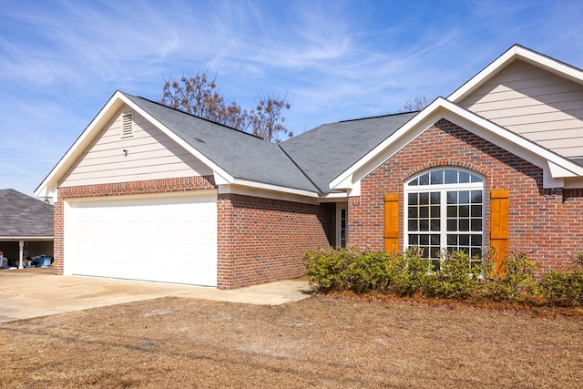 view of front of house with a garage