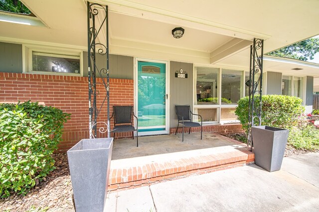813 Crockett Dr, Columbus, GA 31904 - view of covered porch