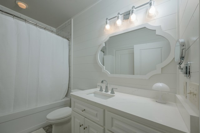1201 Front Ave Unit 419, Columbus, GA 31901 - full bathroom featuring vanity, toilet, and shower / bath combination with curtain