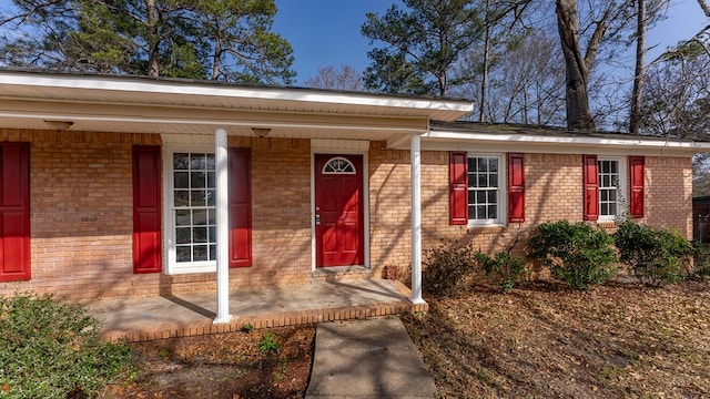 view of front of house featuring a porch