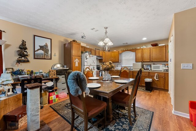 empty room featuring ceiling fan and dark hardwood / wood-style flooring