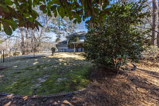 view of yard featuring fence