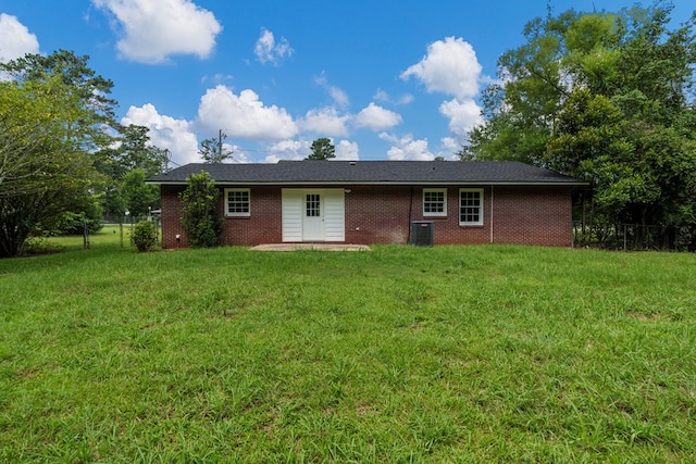 2906 Kent Dr, Phenix City, AL 36870 - back of property featuring brick siding