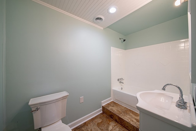 full bathroom featuring baseboards, visible vents, a sink, bathtub / shower combination, and toilet