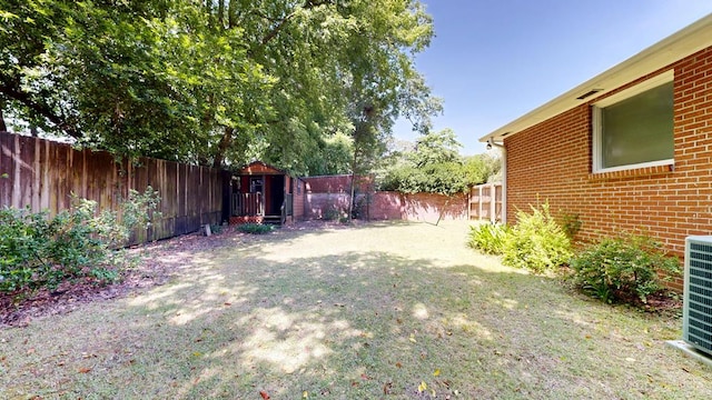 1820 Overlook St, Columbus, GA 31906 - fenced backyard featuring an outdoor structure