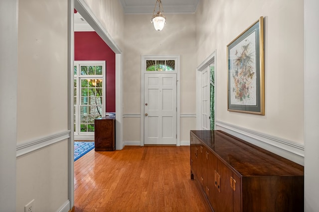 5043 Spyglass Ct, Columbus, GA 31909 - foyer featuring light wood-style flooring, ornamental molding, and baseboards