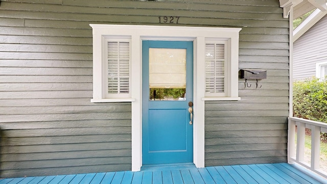 view of property entrance