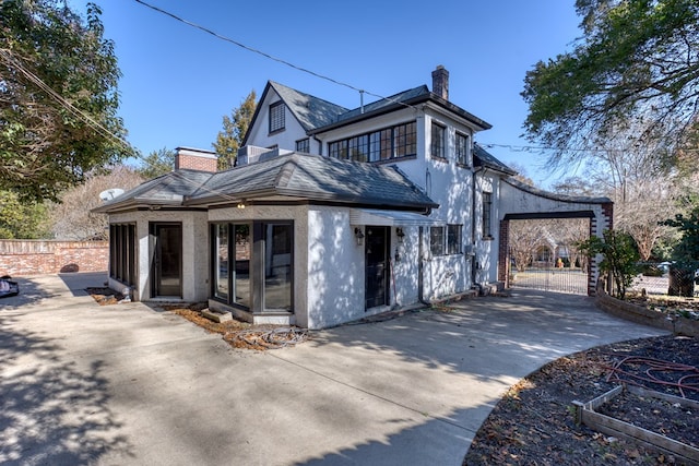 view of front of house