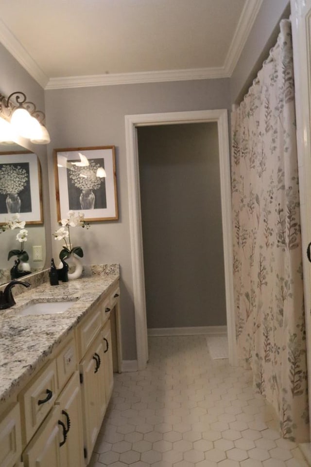 7400 Standing Boy Rd, Columbus, GA 31904 - bathroom featuring vanity, crown molding, and a shower with curtain