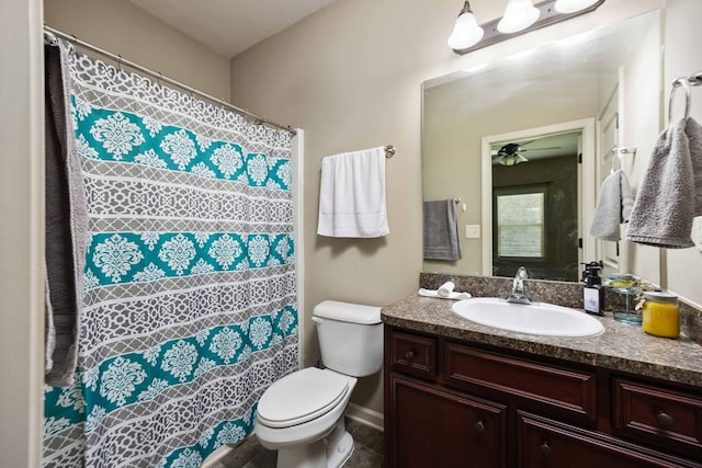 1417 Cloverdale Rd, Columbus, GA 31904 - bathroom featuring vanity and curtained shower