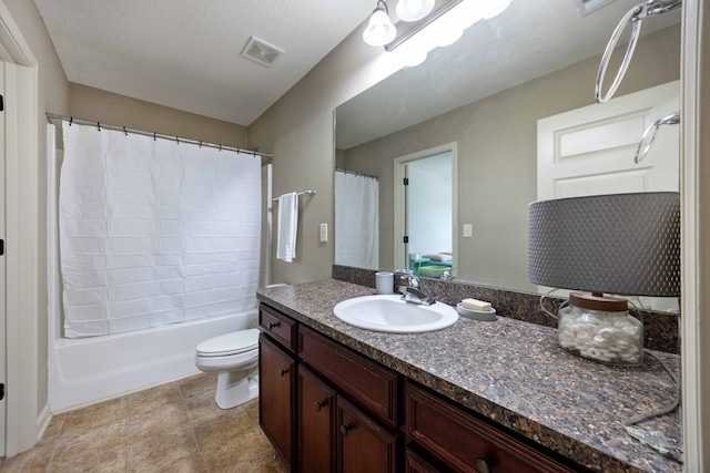 1417 Cloverdale Rd, Columbus, GA 31904 - full bath with vanity and shower / tub combo