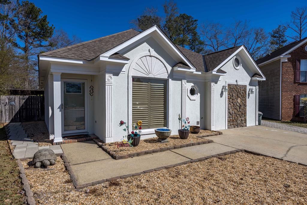 view of front of house