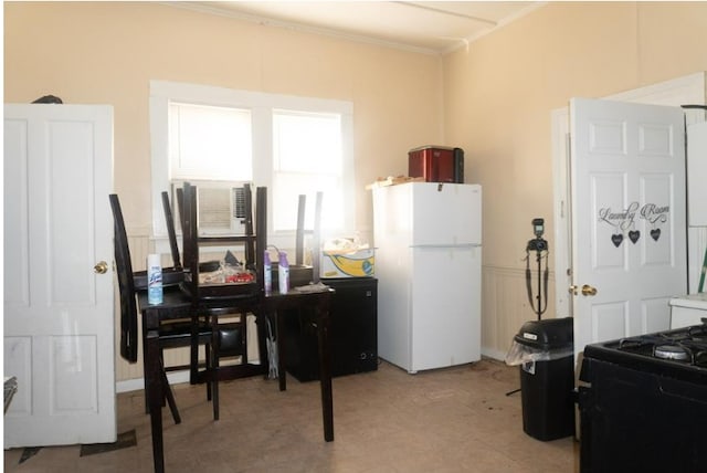 interior space featuring ornamental molding