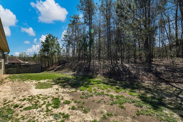 10 Cedarwood Ln, Phenix City, AL 36870 - view of yard featuring fence