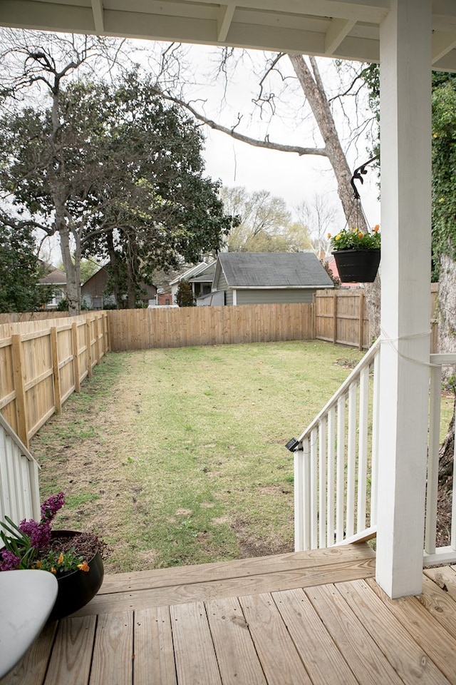 617 3rd Ave, Columbus, GA 31901 - view of yard featuring a deck