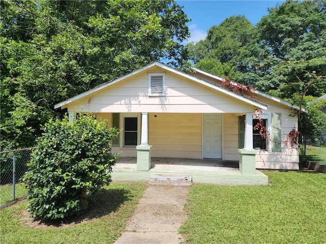 220 15th Ave S, Phenix City, AL 36869 - bungalow with a porch