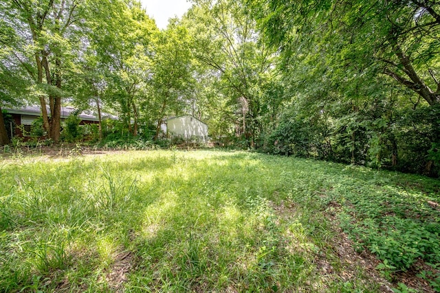 1605 39th St, Columbus, GA 31904 - view of yard featuring a storage shed