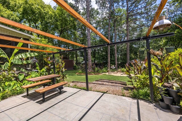 2618 Habersham Ave, Columbus, GA 31906 - fenced backyard with a patio