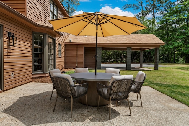 view of patio / terrace featuring outdoor dining space