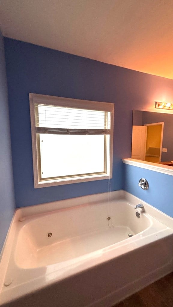 5 Rusty Dr, Phenix City, AL 36869 - full bath with a tub with jets