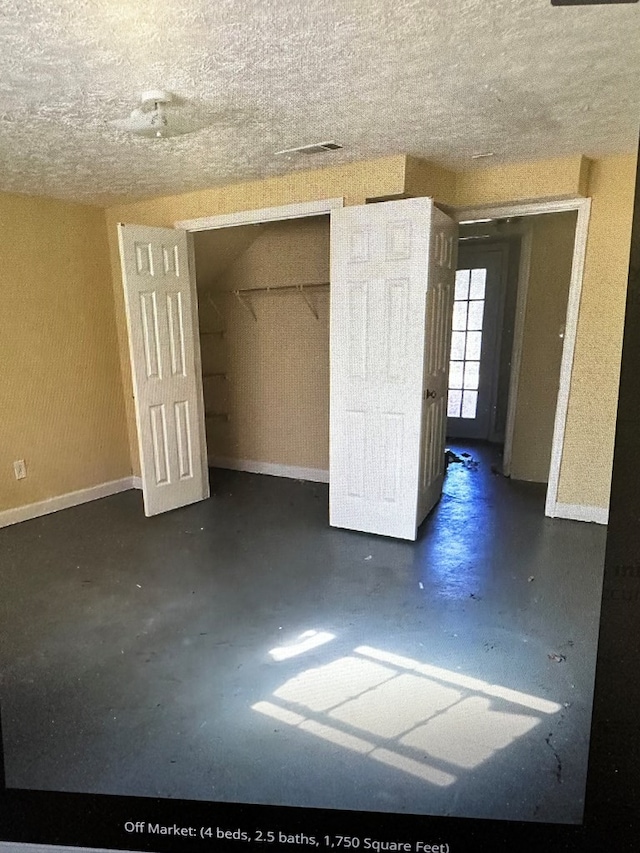 unfurnished bedroom featuring a closet