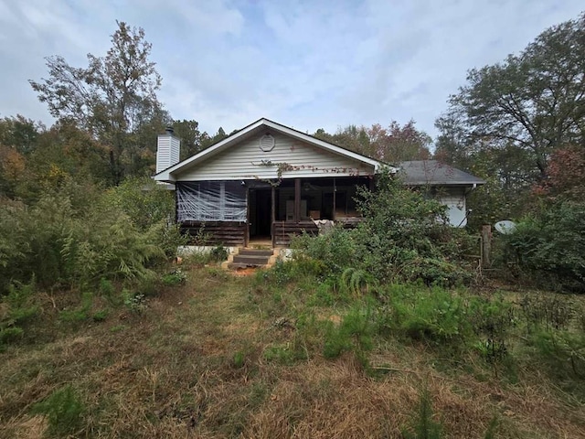 view of front of house featuring covered porch