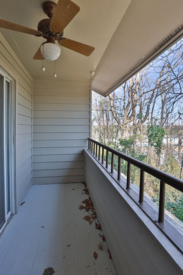 balcony with a ceiling fan