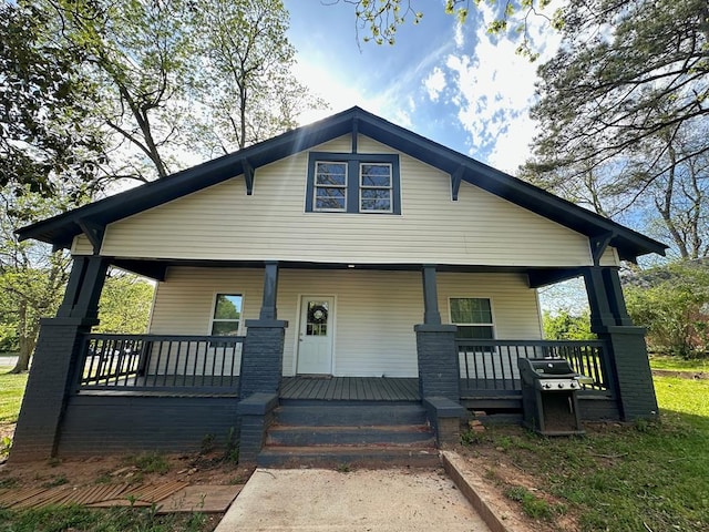 craftsman house with a porch