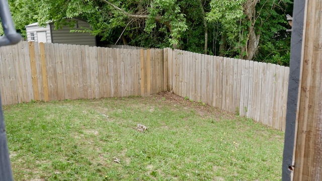 908 Arlington Dr, Columbus, GA 31907 - view of yard
