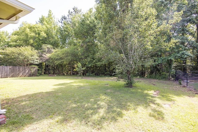 6 Lincolnshire Ln, Phenix City, AL 36870 - view of yard