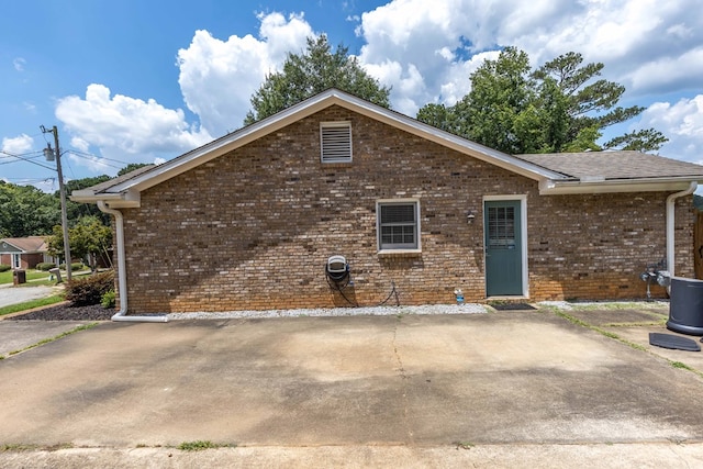 4 David Ct, Columbus, GA 31909 - view of front facade featuring brick siding and a shingled roof