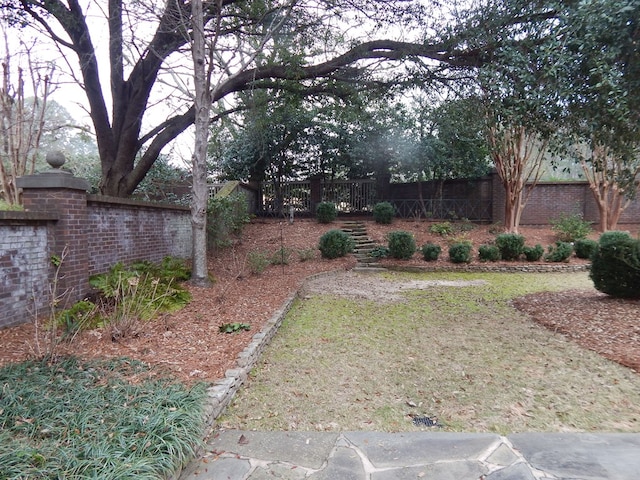 view of yard featuring fence