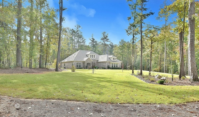 view of front of house with a front lawn