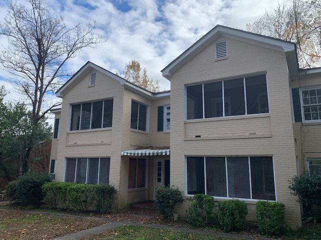 view of front of house