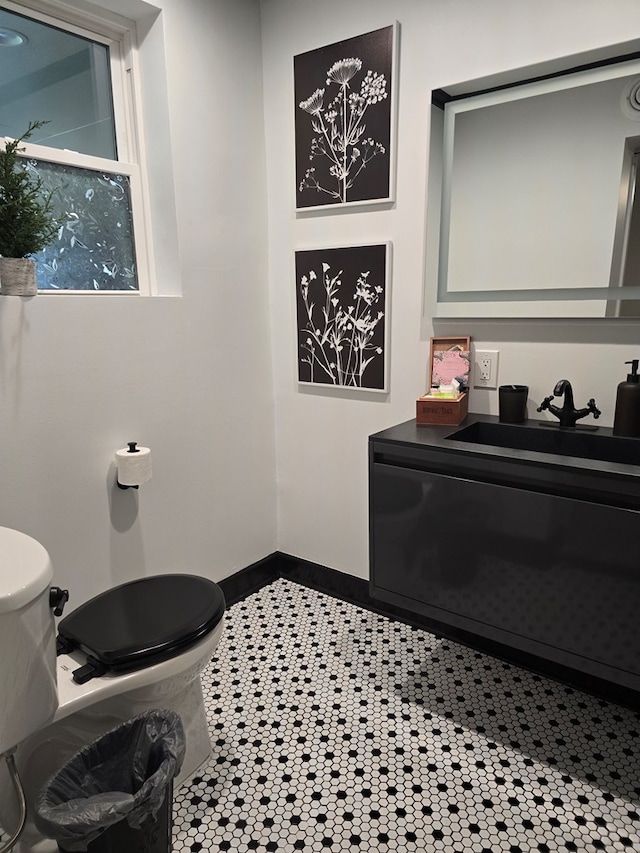 2914 Sue Mack Dr, Columbus, GA 31906 - bathroom featuring toilet and vanity
