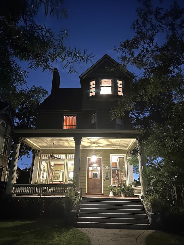 view of front of property with a porch