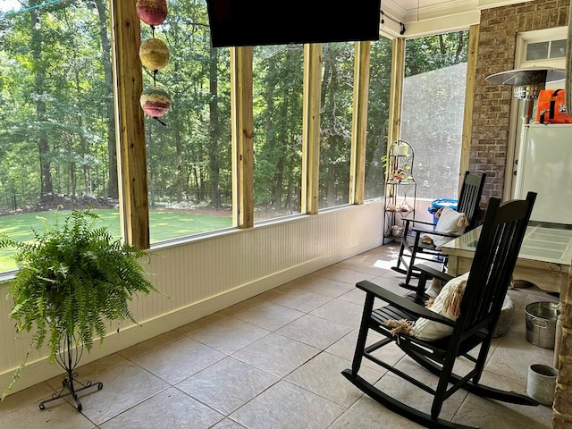 105 Lake View Dr, Hamilton, GA 31811 - view of sunroom / solarium