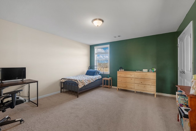 view of carpeted bedroom