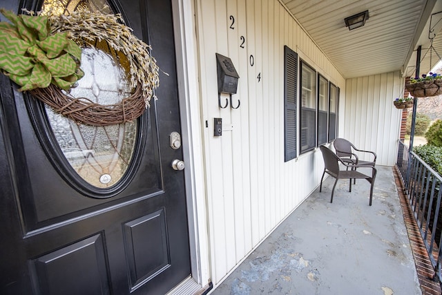 property entrance with a porch