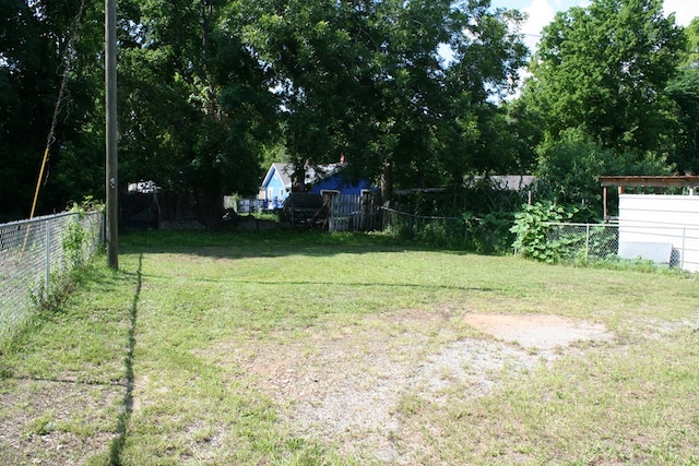 3813 Meritas Dr, Columbus, GA 31904 - view of yard