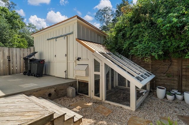 1580 Dixon Dr, Columbus, GA 31906 - view of poultry coop featuring a fenced backyard