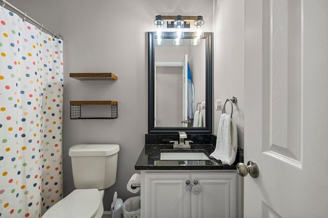 917 Dawkins Ct, Phenix City, AL 36867 - full bath featuring vanity, toilet, and curtained shower