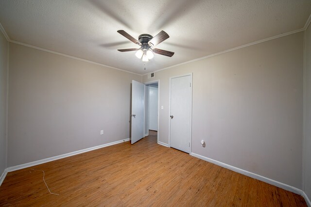 22 Oak Dr, Pine Mountain, GA 31822 - unfurnished room featuring a ceiling fan, light wood-type flooring, and ornamental molding