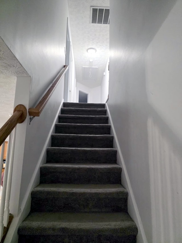 10315 Whisper Glen Ct, Midland, GA 31820 - view of stairway