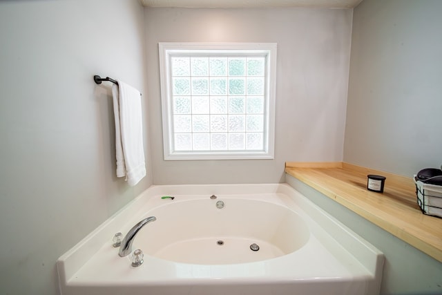 5082 Aaron Ln, Columbus, GA 31907 - full bath with a bath