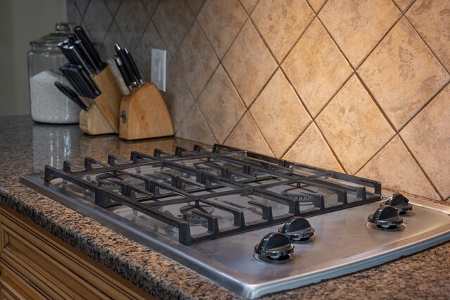 7036 Imperial Way, Columbus, GA 31904 - kitchen view of stainless steel gas cooktop and decorative backsplash