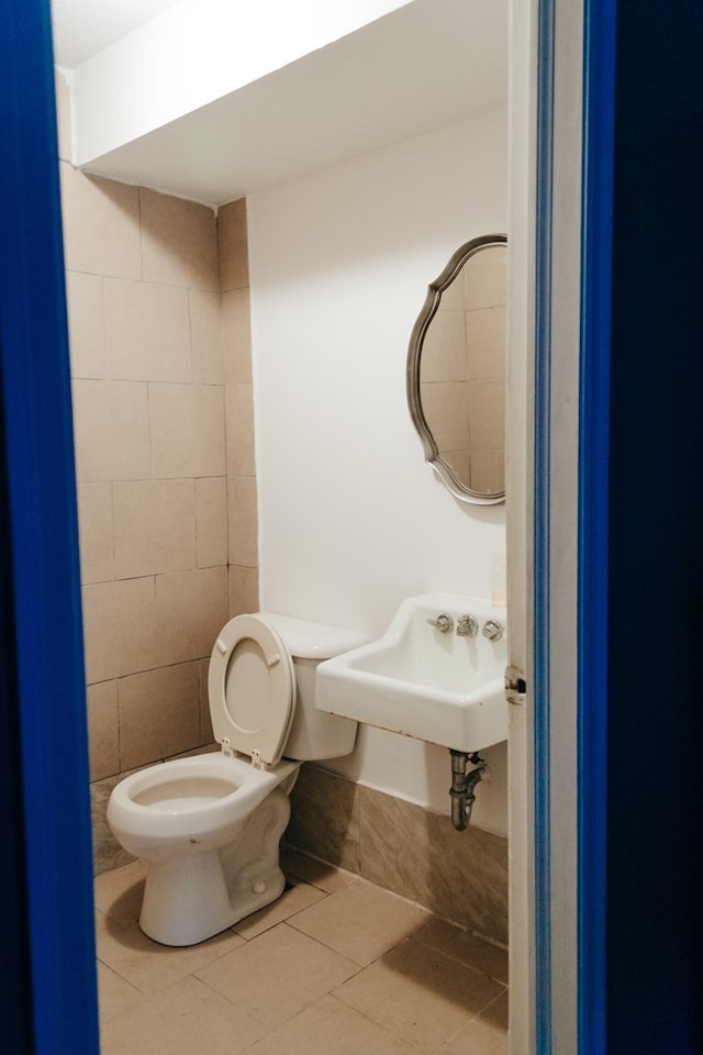 4814 20th Ave, Columbus, GA 31904 - half bath with toilet and tile patterned flooring